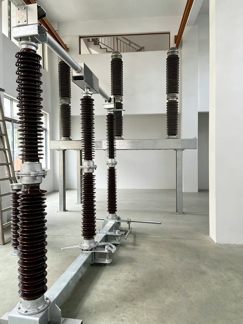 आउटडोर हाई वोल्टेज सबस्टेशन अनुप्रयोगों के लिए 220kV डिस्कनेक्ट स्विच